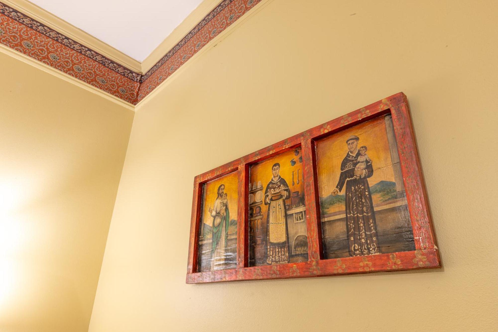 Historic Plaza 3*