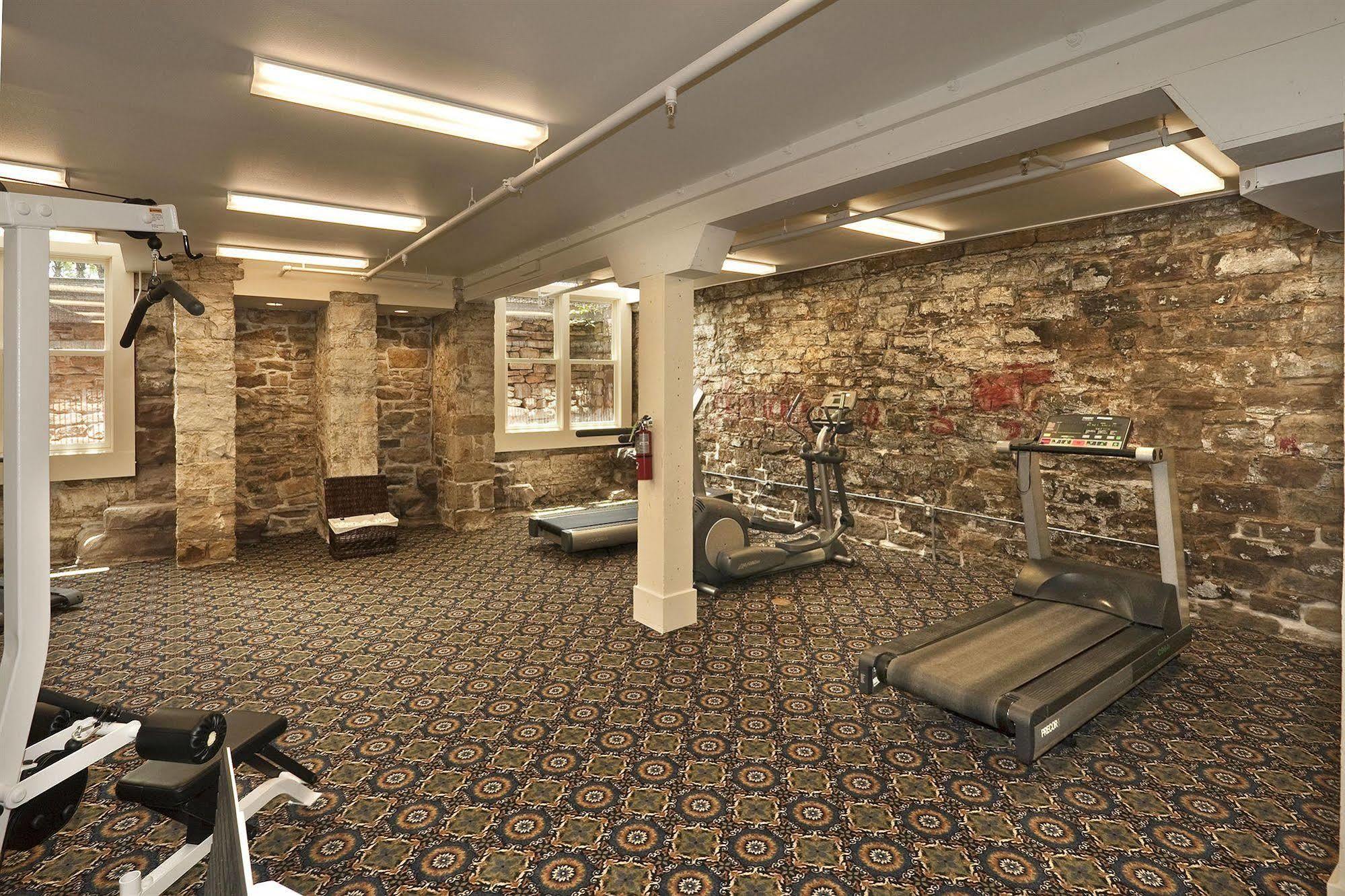 Hotel Historic Plaza 3*